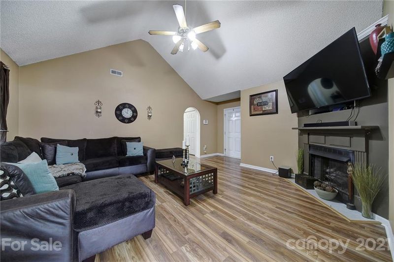 2225 Kestrel Dr, Rock Hill, SC 29732