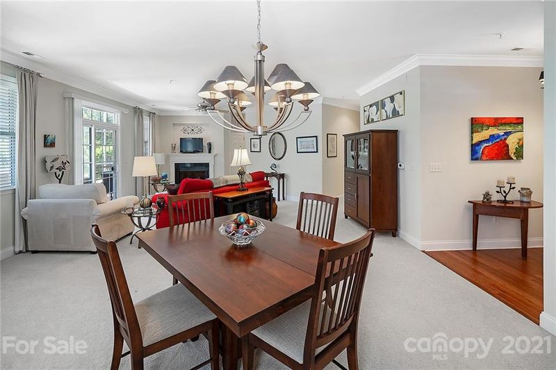 8649 Edinburgh Square Dr #111, Cornelius, NC 28031