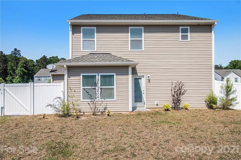 2414 Grinstead Ct, Clover, SC 29710