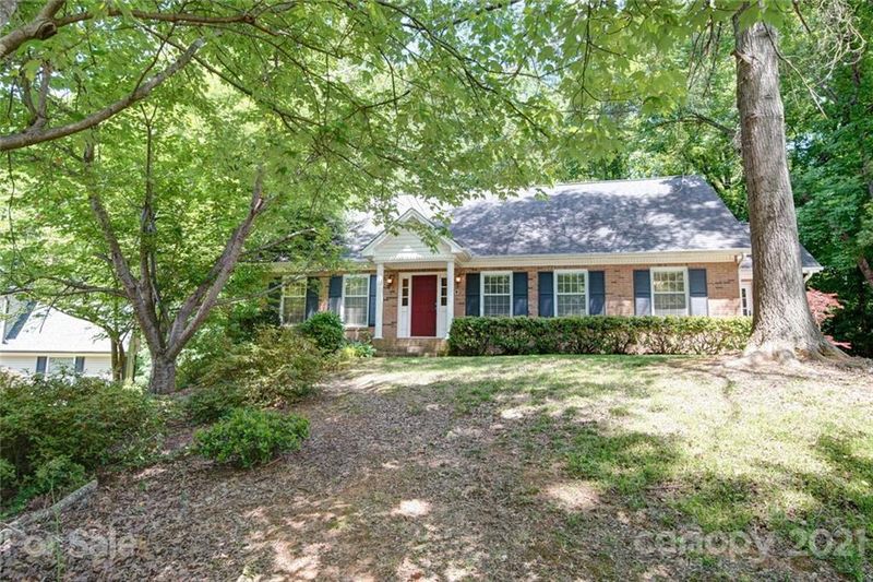 3020 Mount Vernon Dr, Gastonia, NC 28056