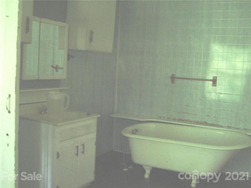 1403 N Main St, Mount Pleasant, NC 28124