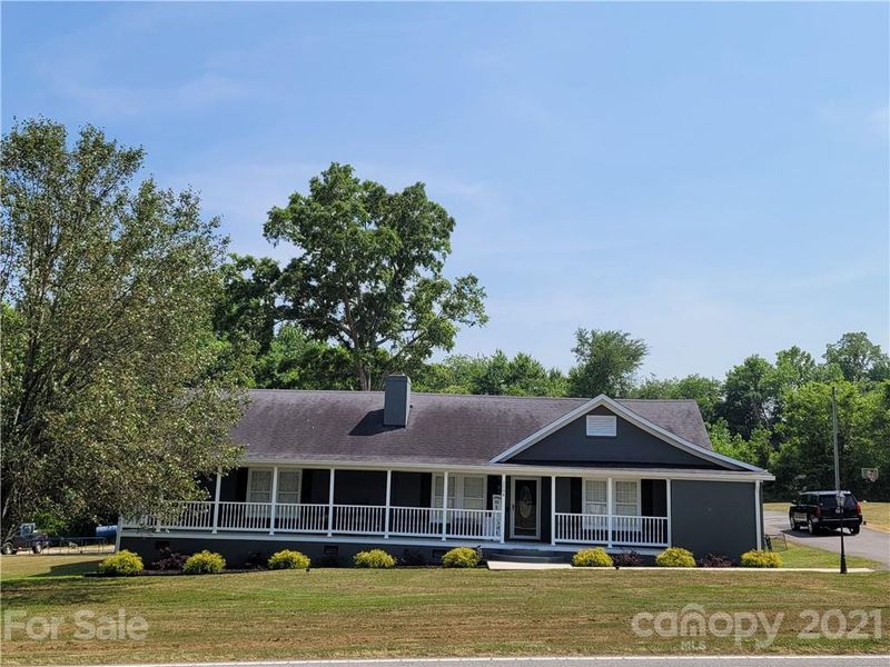 2504 Moose Rd, Kannapolis, NC 28083