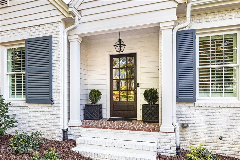 225 Tranquil Ave, Charlotte, NC 28209