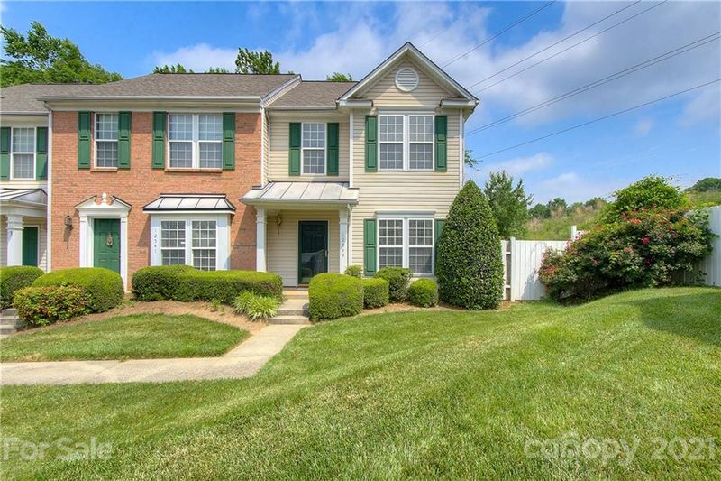 12543 Jessica Pl, Charlotte, NC 28269