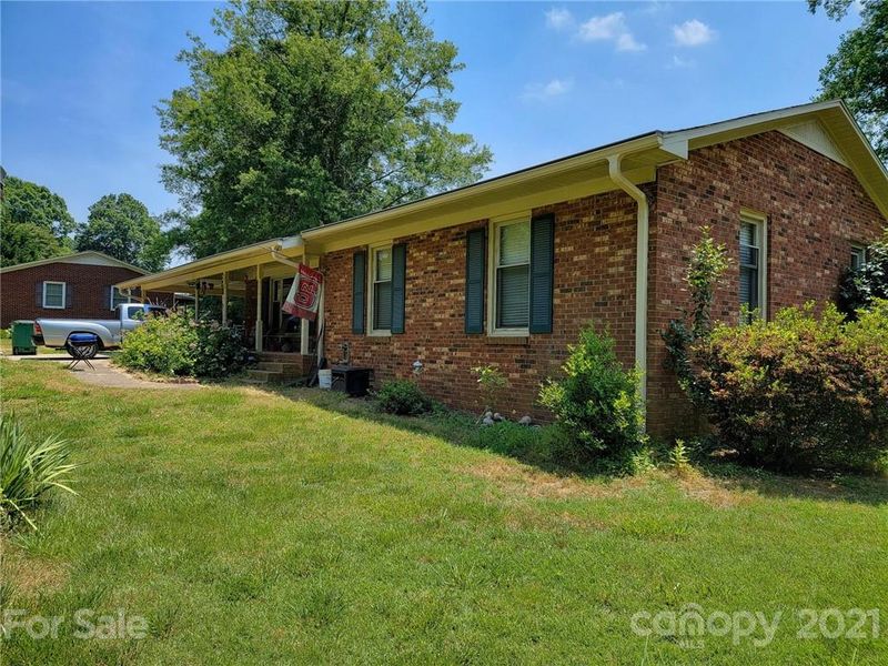 129 Suncrest Rd, Cherryville, NC 28021