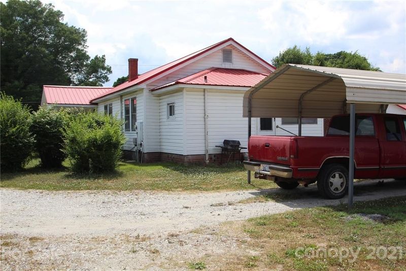 5489 E Highway 27 Hw E, Iron Station, NC 28080