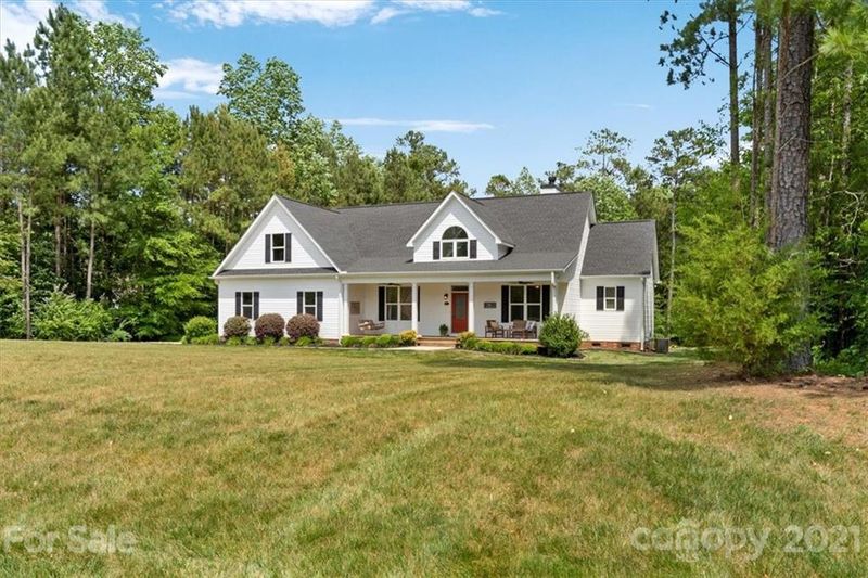 917 Silver Charm Ln, York, SC 29745