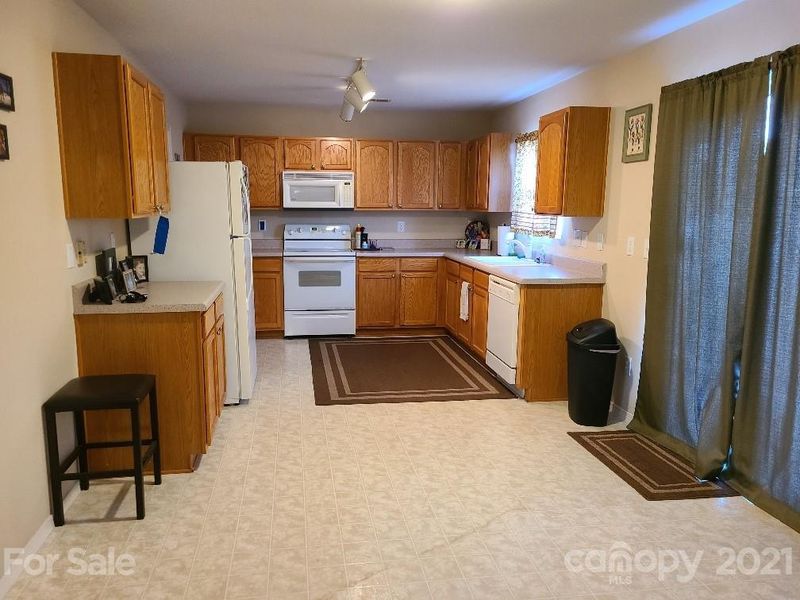1832 Rustic Barn Dr, Huntersville, NC 28078