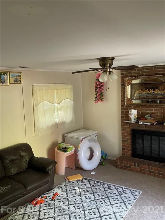 4331 Briarhill Dr, Charlotte, NC 28215