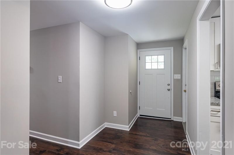 7240 Rollingridge Dr, Charlotte, NC 28211