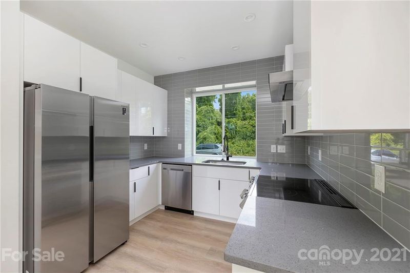 3421 Liggett St, Charlotte, NC 28208