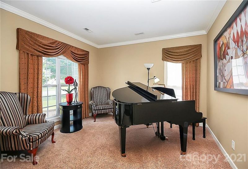 503 Sutro Forest Dr, Concord, NC 28027