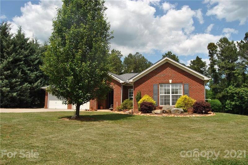 2614 N Gradys Ground Dr, Mcconnells, SC 29726
