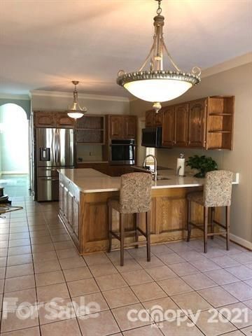 193 29th Avenue Dr NW, Hickory, NC 28601