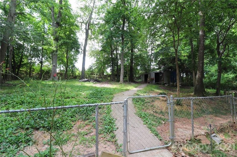 3196 Balkan Dr, York, SC 29745