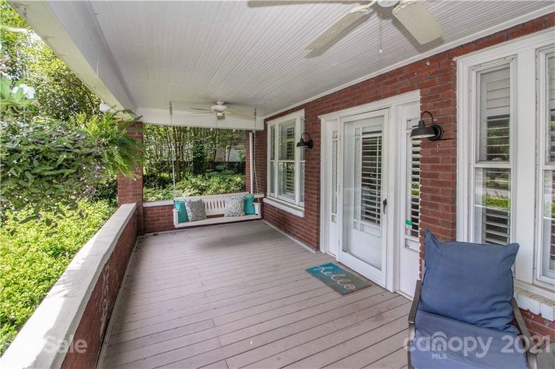 615 Broad St, Statesville, NC 28677