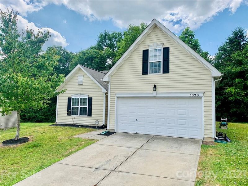 5020 Broad Leaf Ct, Dallas, NC 28034