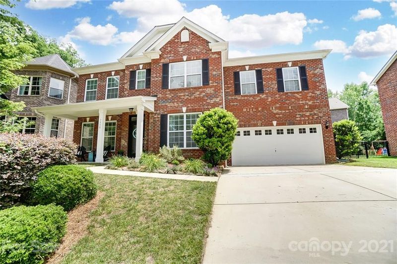 7950 Rolling Creek Ct, Charlotte, NC 28270