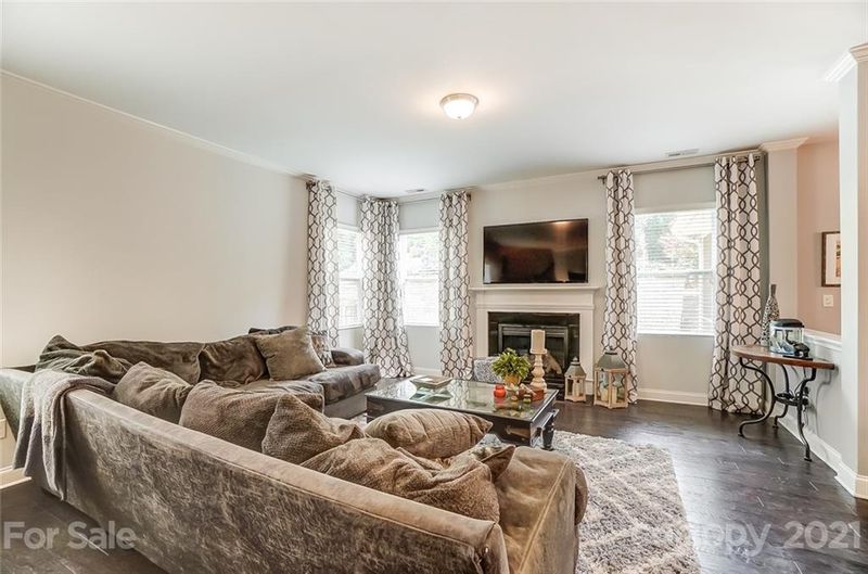 7950 Rolling Creek Ct, Charlotte, NC 28270