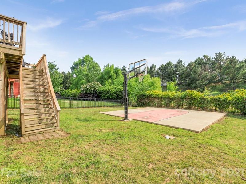6231 Hermsley Rd, Charlotte, NC 28278