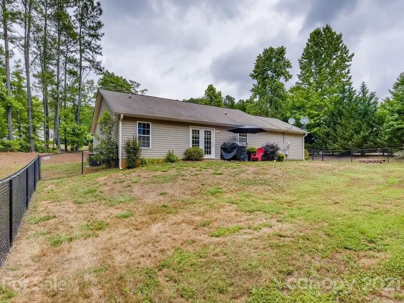 196 Brook Creek Dr, Troutman, NC 28166