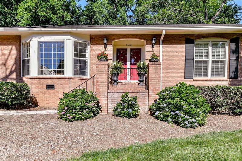 6618 Folger Dr, Charlotte, NC 28270