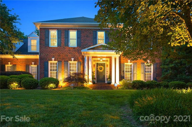 4630 Fairvista Dr, Charlotte, NC 28269