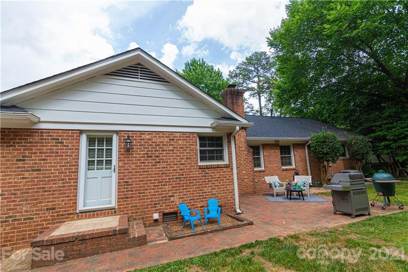 7712 Whistlestop Rd, Charlotte, NC 28210