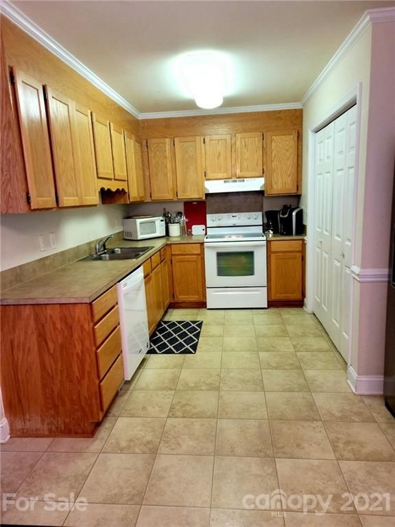 4009 Mountain Dr, Monroe, NC 28112