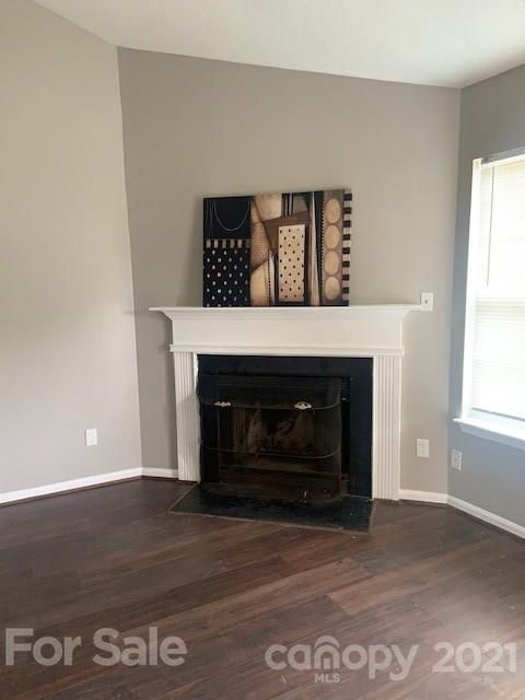 5606 Nesting Ct, Charlotte, NC 28214