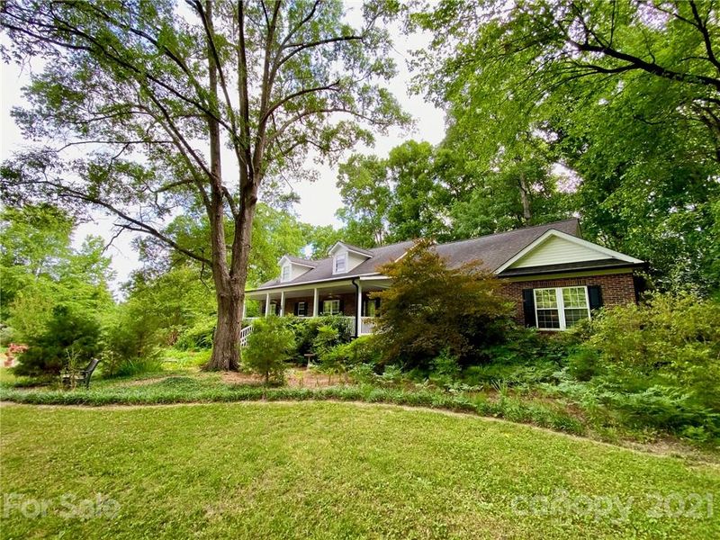 5550 Pinebrook Trl, Kannapolis, NC 28083