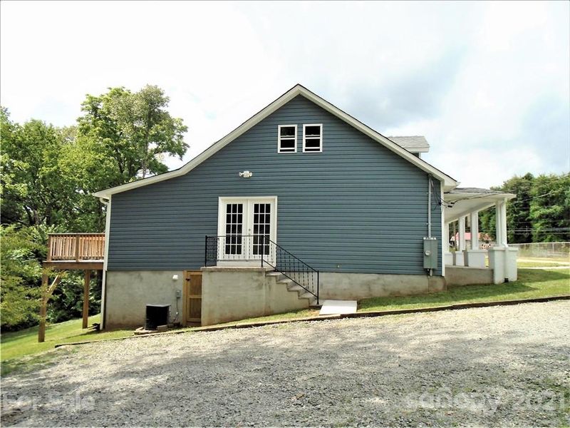 307 S Main St, Catawba, NC 28609