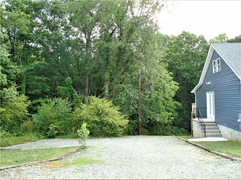 307 S Main St, Catawba, NC 28609