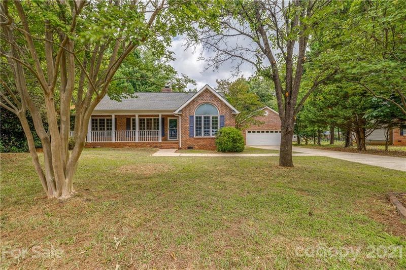 811 Augustus Ct, Rock Hill, SC 29730