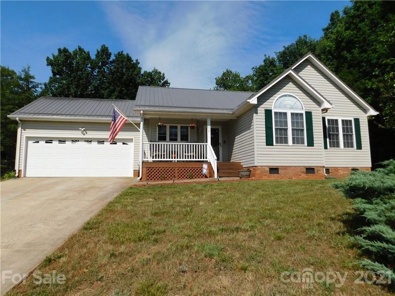 3927 Ashland Dr, Maiden, NC 28650