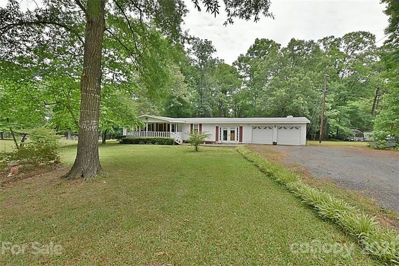 2385 Continental Dr, Lancaster, SC 29720
