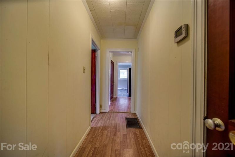947 Alexis Lucia Rd, Alexis, NC 28006