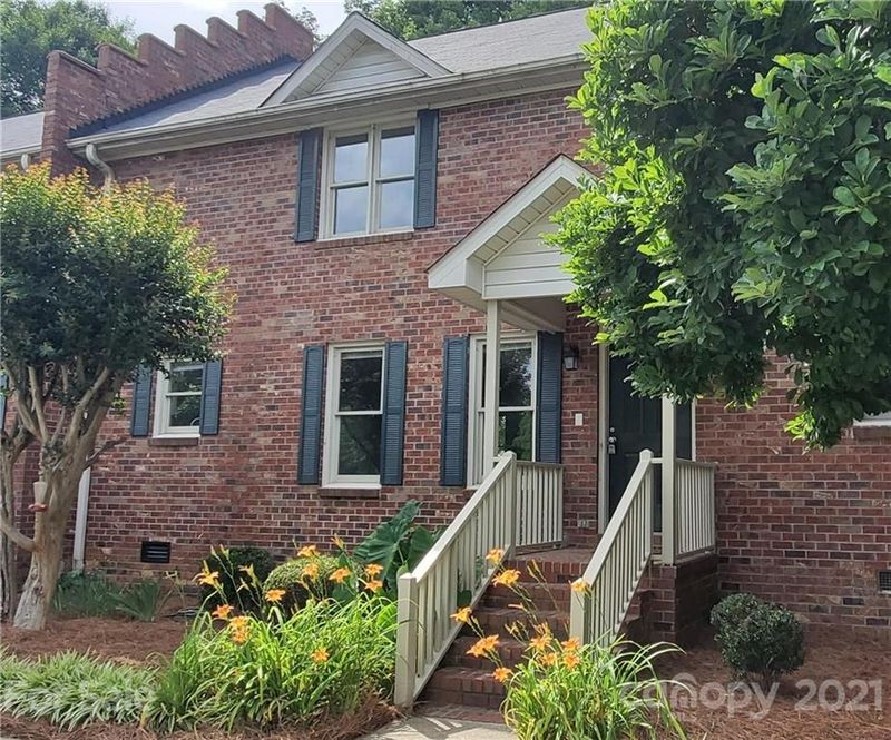 1134 Crestmont Dr, Concord, NC 28025