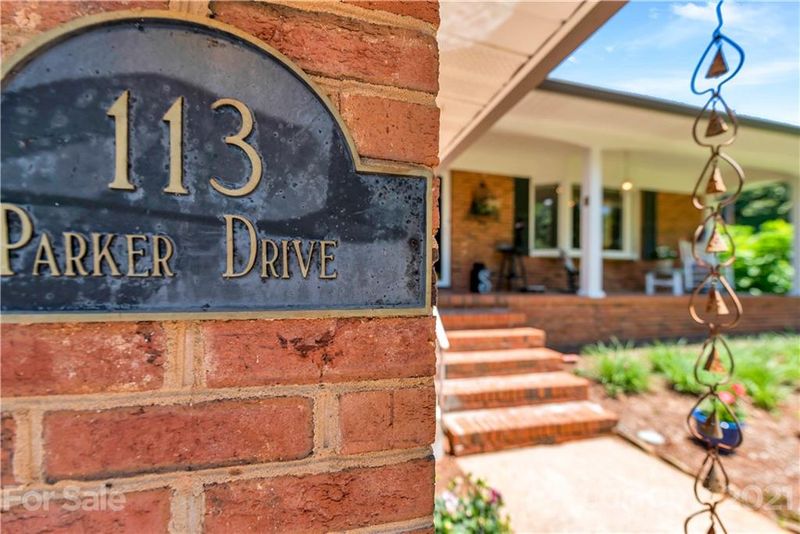 113 Parker Dr, Gastonia, NC 28056