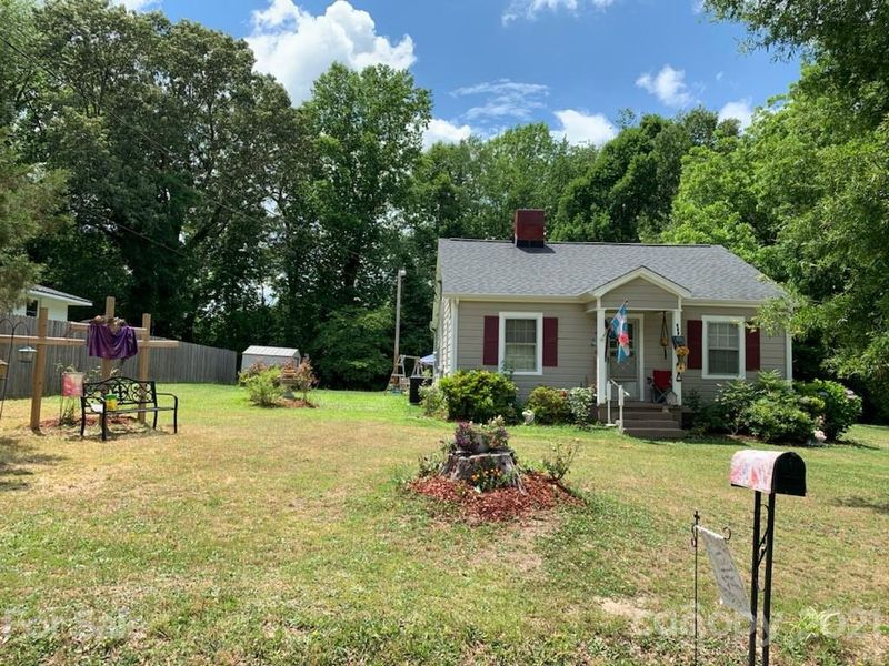 507 North Dr, Cherryville, NC 28021