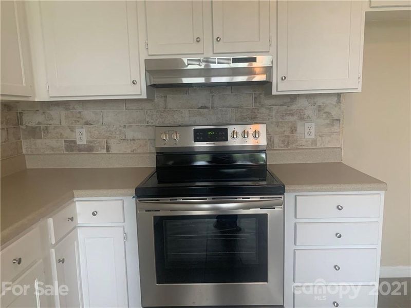 4227 Paint Shop Rd, Lincolnton, NC 28092
