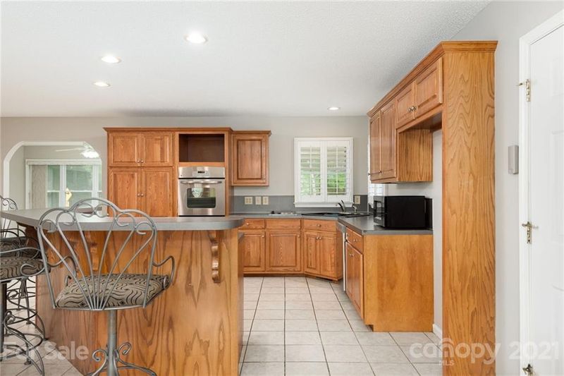 321 South Cir NW, Concord, NC 28027