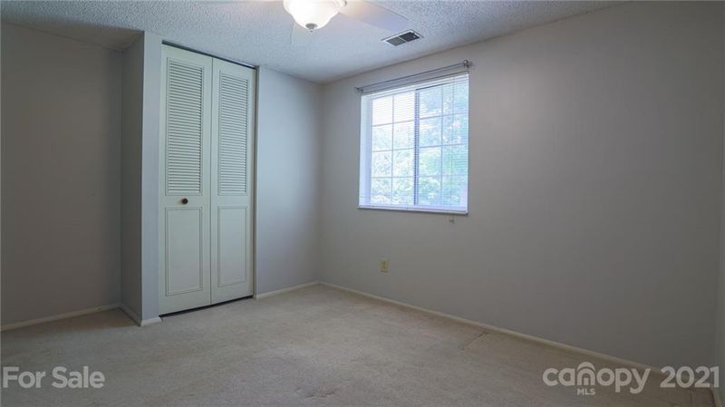 912 Bedrock Rd, Charlotte, NC 28270