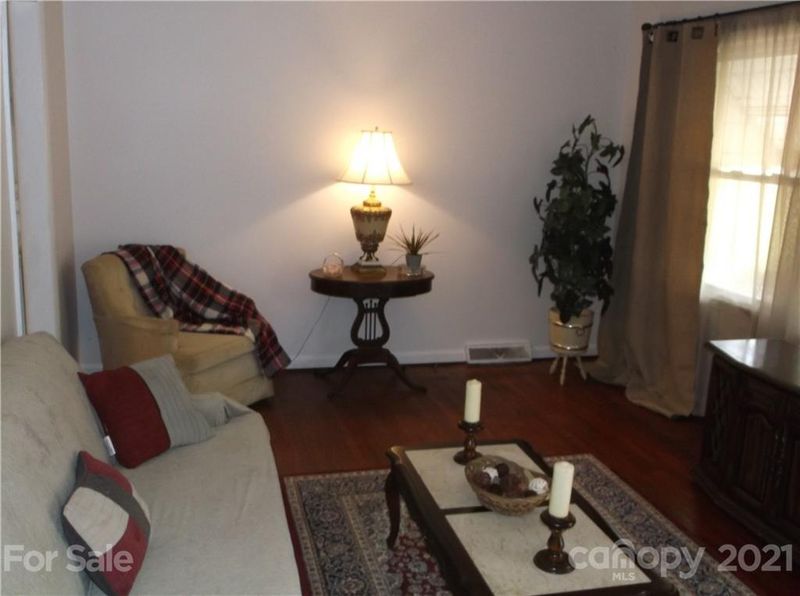2722 Grimes St, Charlotte, NC 28206
