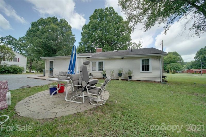 1109 Griffith Rd, Monroe, NC 28112