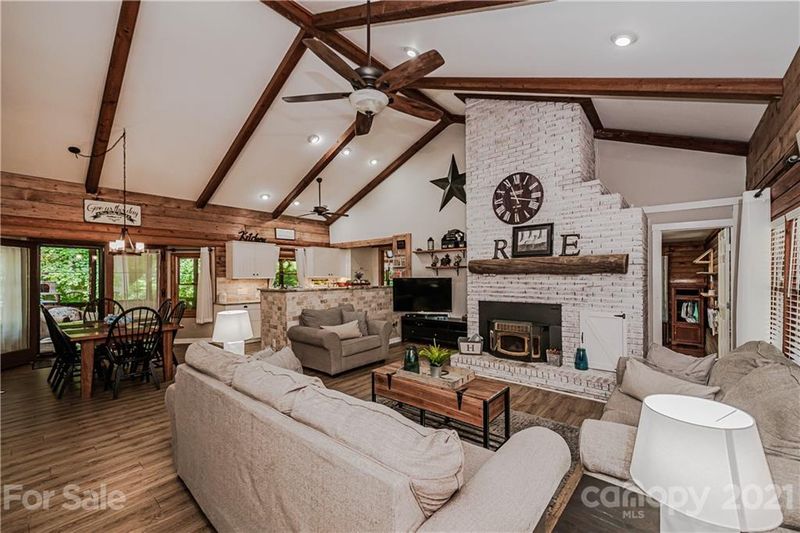 6618 High Gap Rd, Waxhaw, NC 28173
