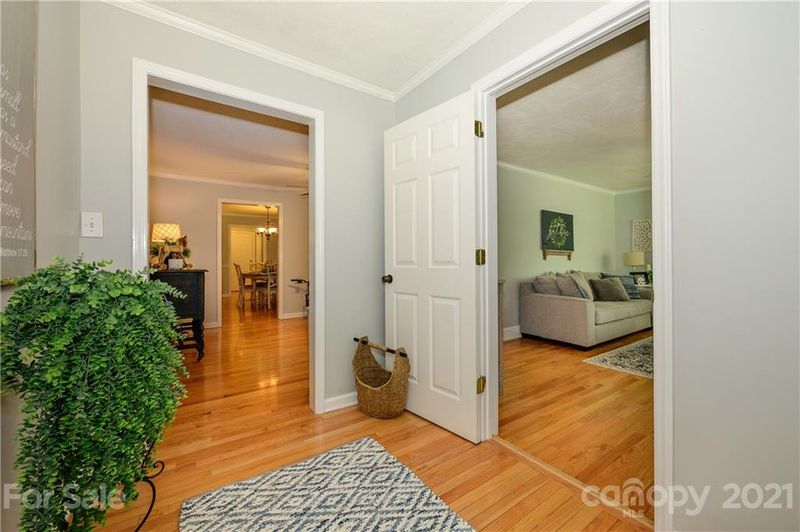 1008 Mount Olivet Rd, Kannapolis, NC 28083