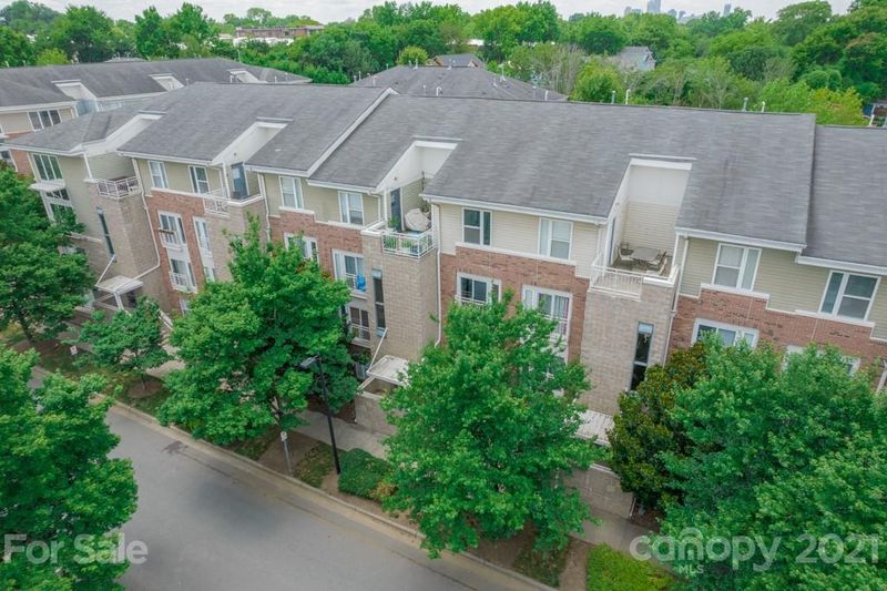 632 Raphael Pl, Charlotte, NC 28205