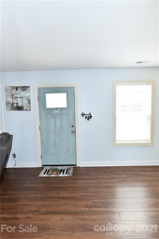 918 Oakwood Ave, Kannapolis, NC 28081