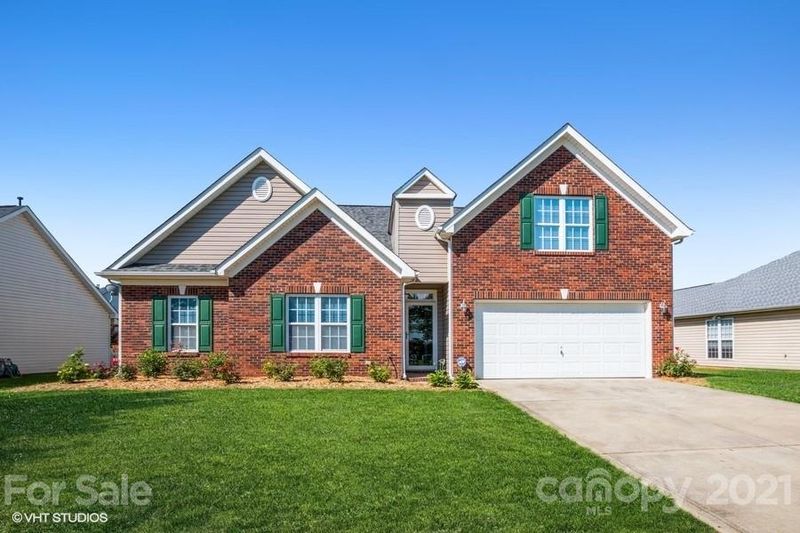 7860 Cotswold Ct, Charlotte, NC 28213
